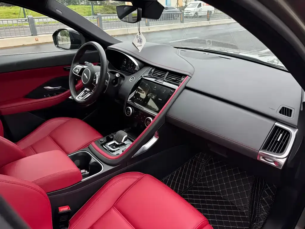 Jaguar E-PACE 2023 из CN, фото 3