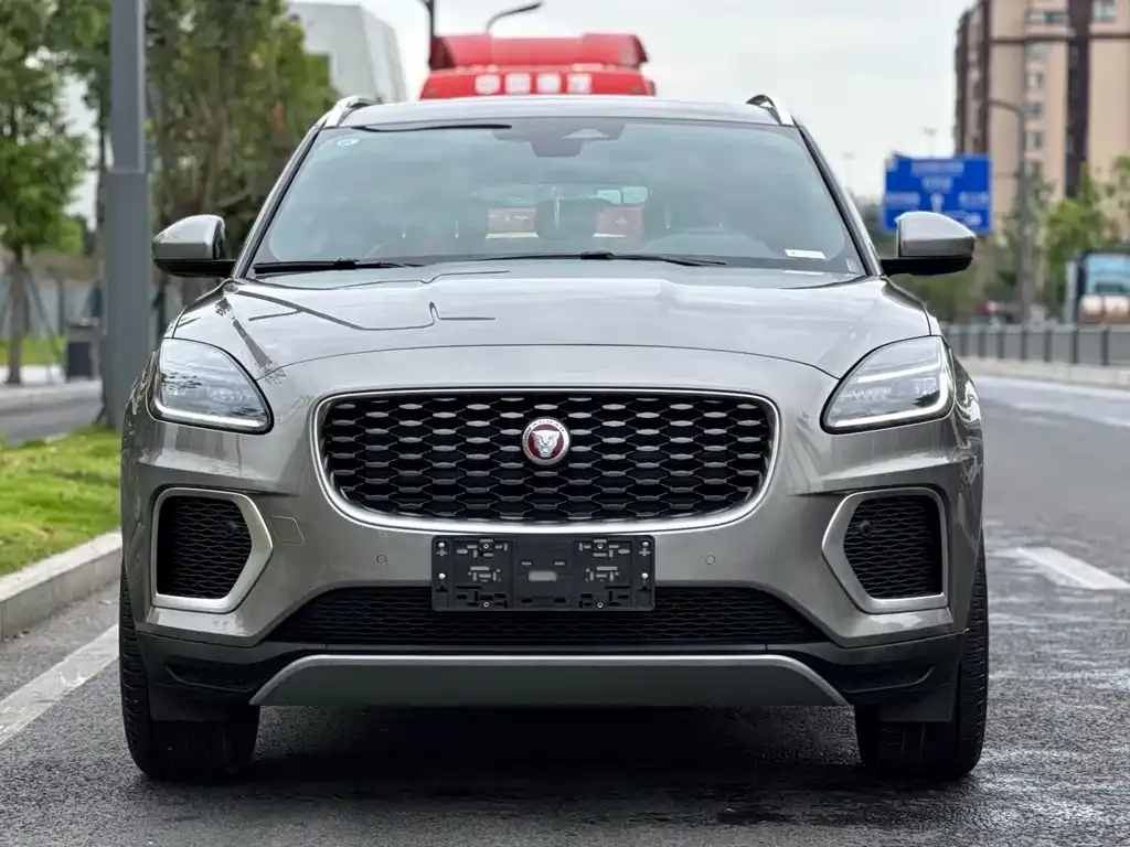 Jaguar E-PACE 2023 из CN, фото 8