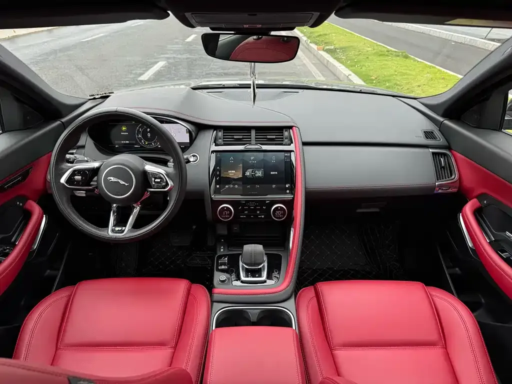 Jaguar E-PACE 2023 из CN, фото 5