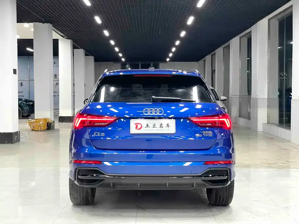 Audi Q3 — фото 10