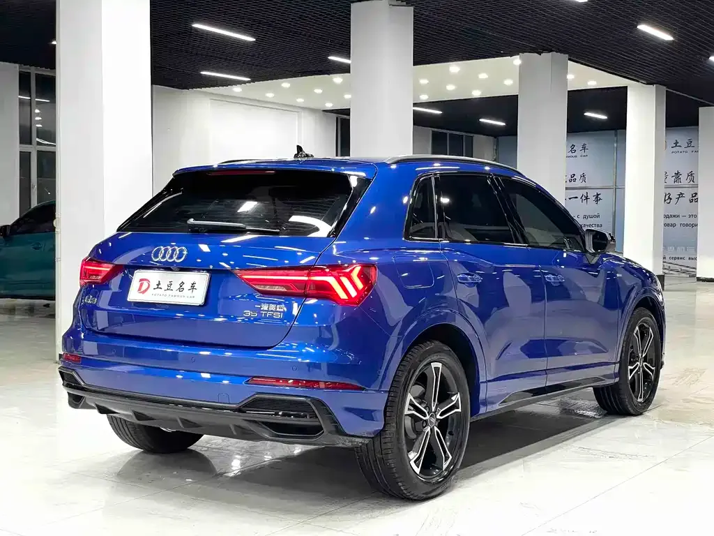 Audi Q3 — фото 9