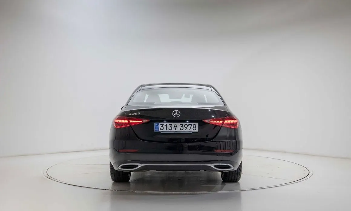 Mercedes-Benz C-Class 2025 из KR, фото 2