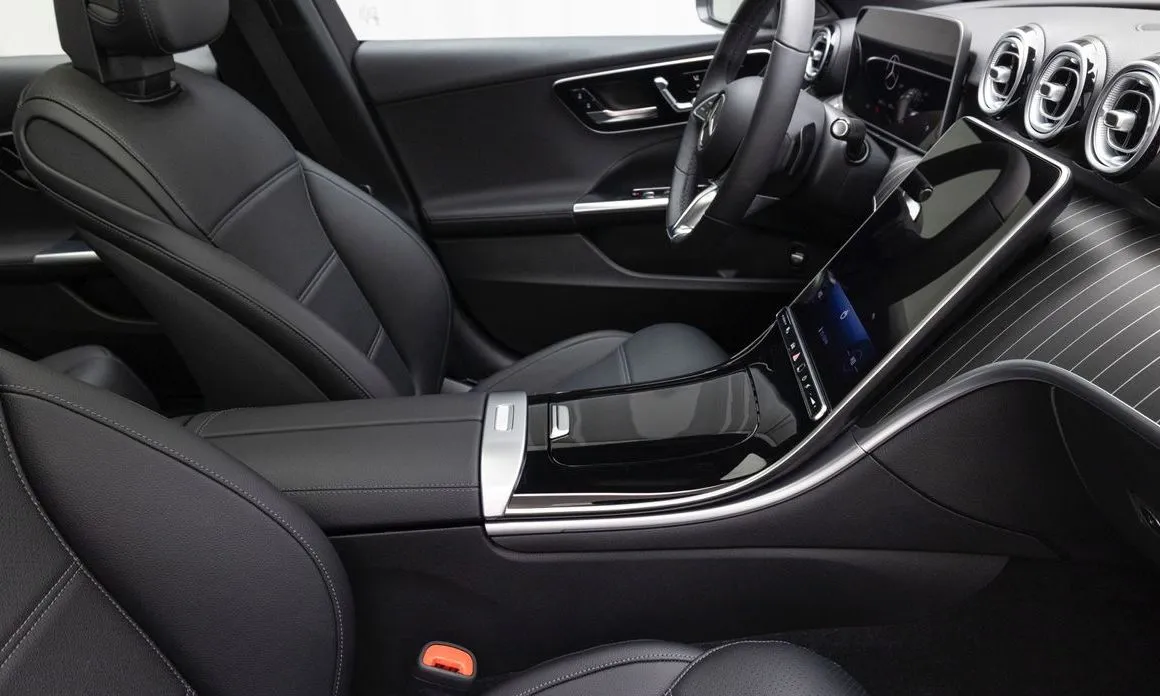 Mercedes-Benz C-Class 2025 из KR, фото 8