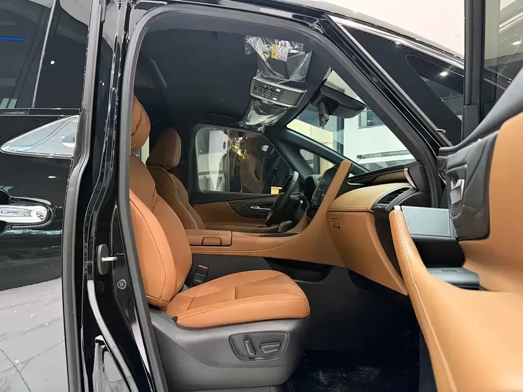 Toyota Vellfire — фото 6