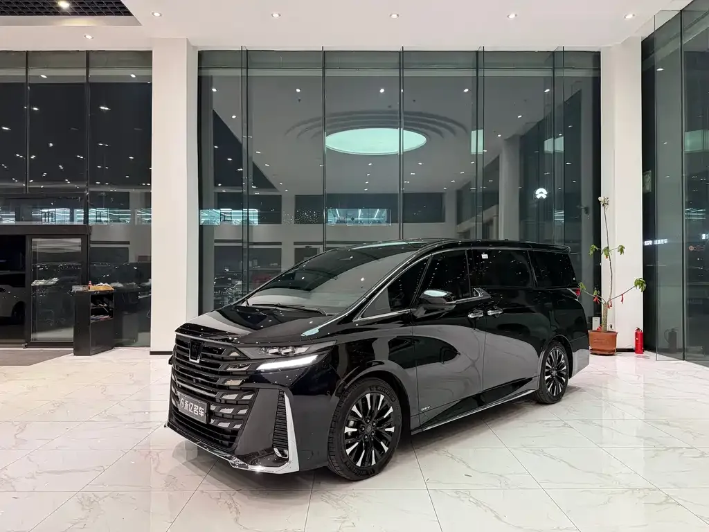 Toyota Vellfire — фото 7
