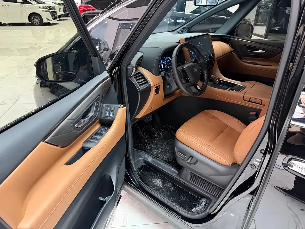 Toyota Vellfire — фото 5