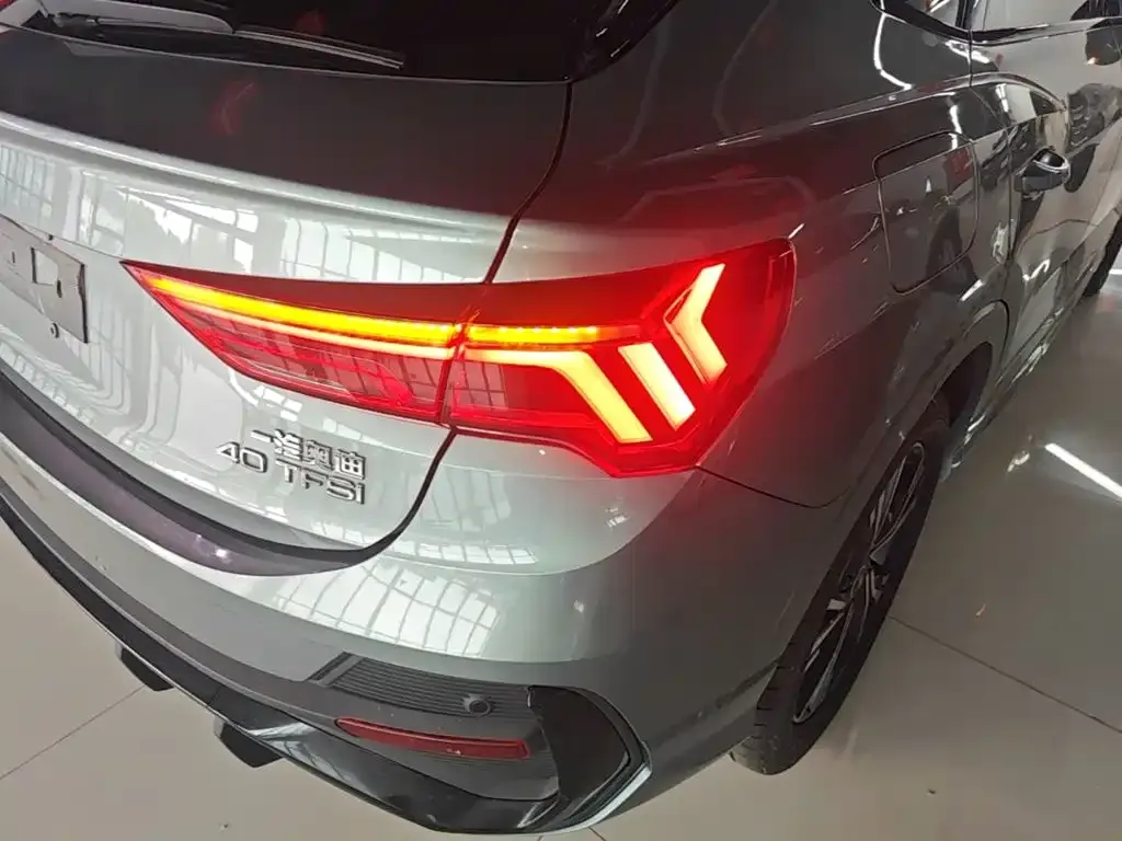 Audi Q3 Sportback — фото 4