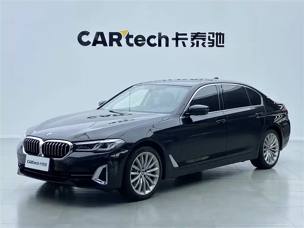 BMW 5 Series — фото 1