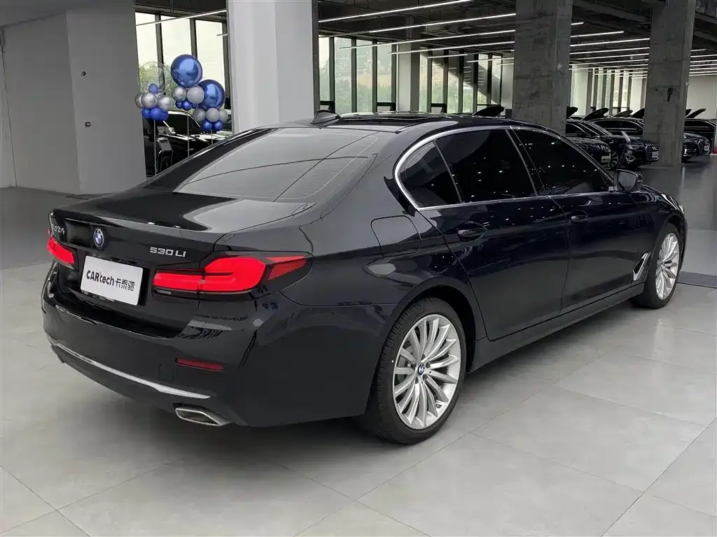 BMW 5 Series — фото 2