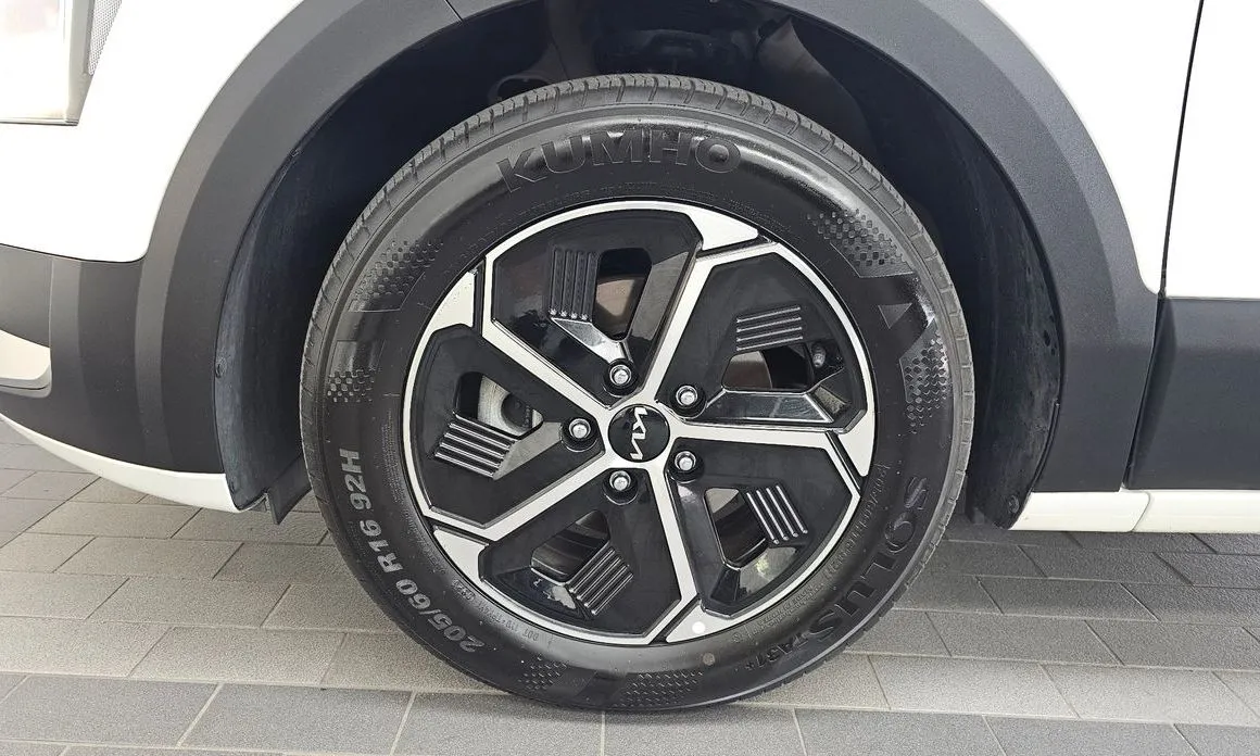 Kia Niro — фото 10