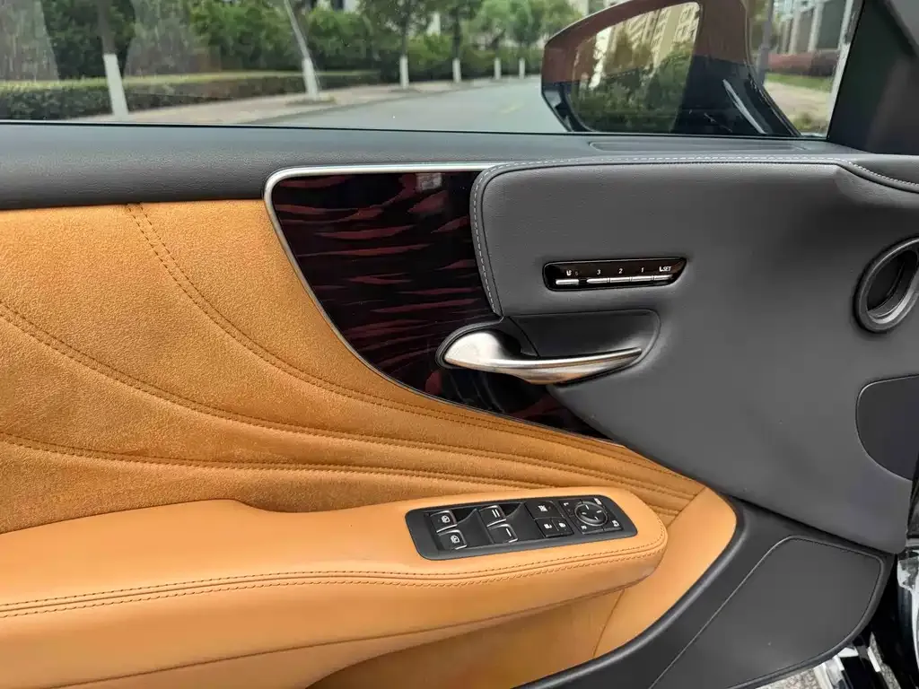 Lexus LS 2021 из CN, фото 3
