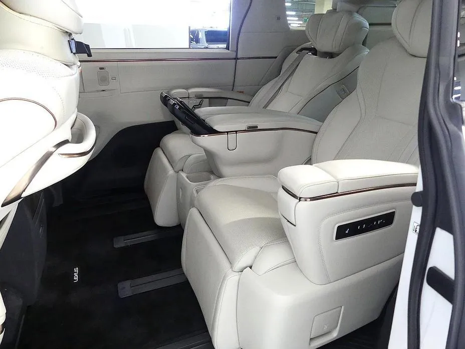 Lexus LM 2025 из KR, фото 6