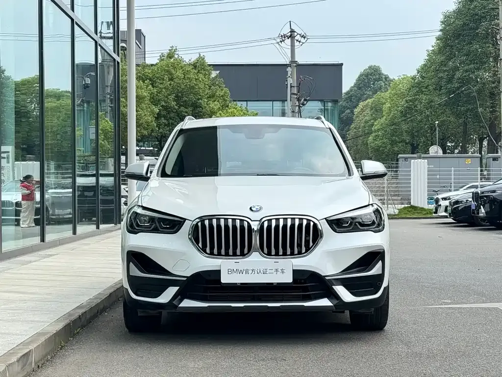 BMW X1 — фото 5