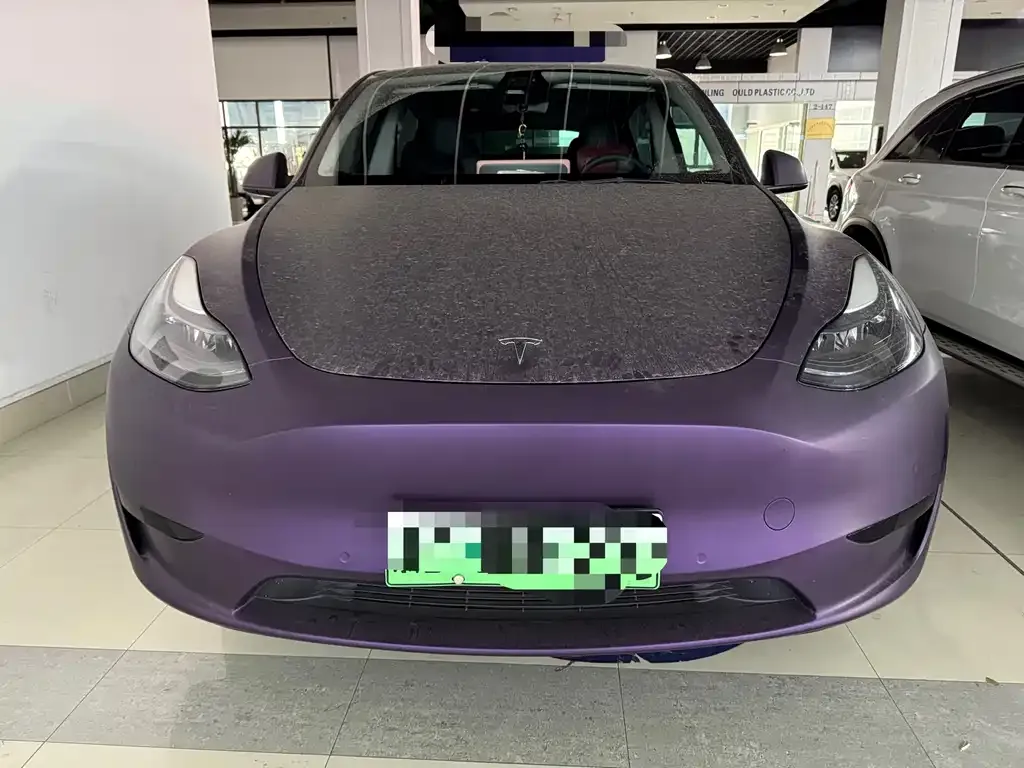 Tesla Model Y — фото 10