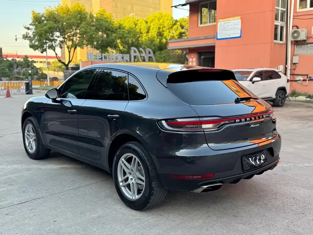 Porsche Macan — фото 9