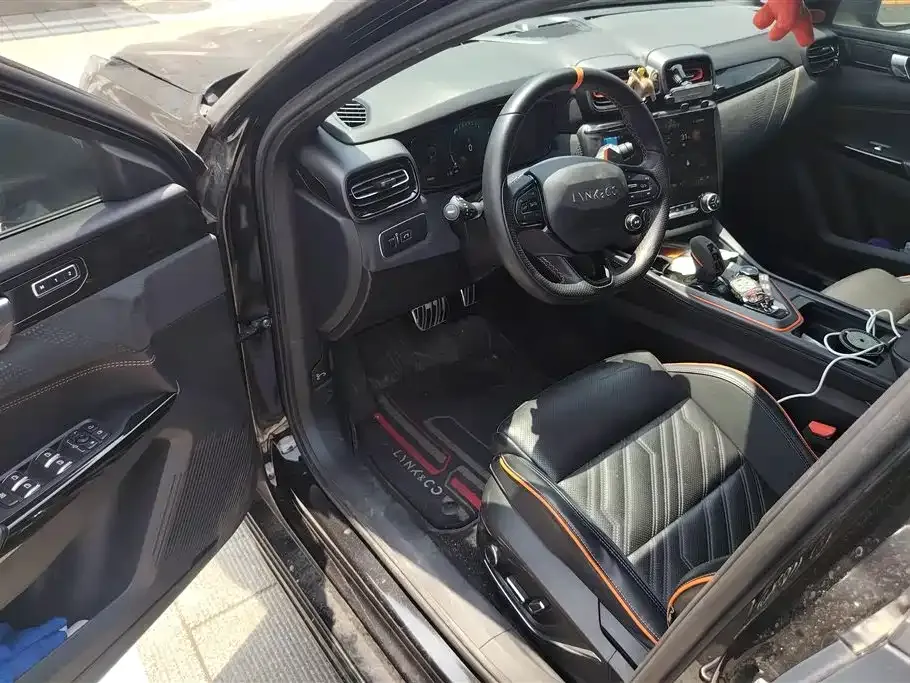 Lynk & Co 02 Hatchback 2021 из CN, фото 9