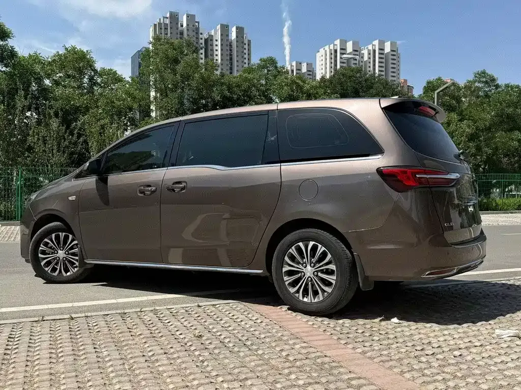 Buick GL8 2023 из CN, фото 6