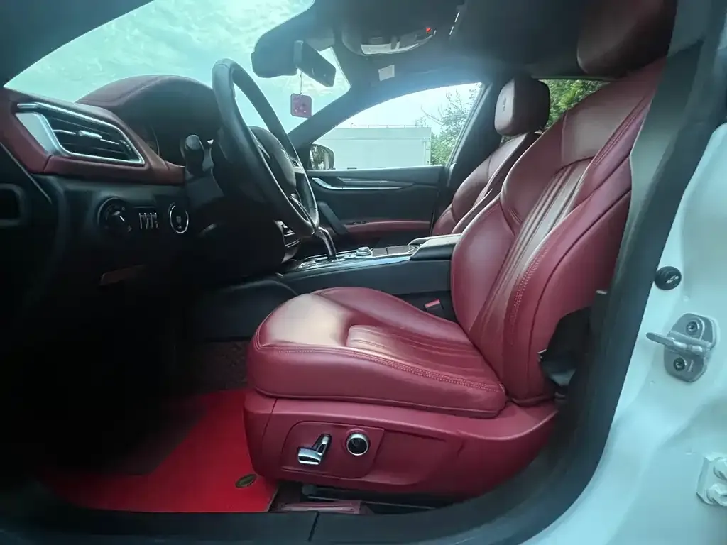 Maserati Ghibli 2021 из CN, фото 3