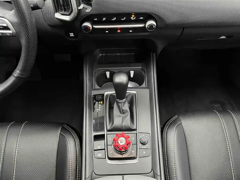 Mazda CX-50 2023 из CN, фото 8