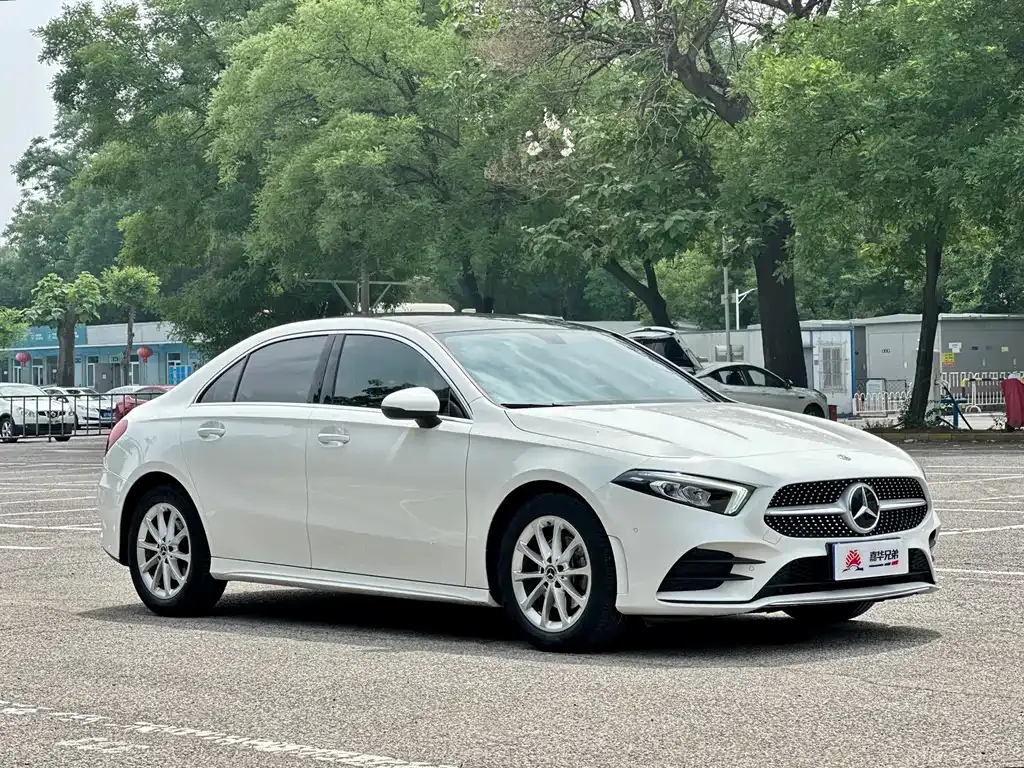 Mercedes-Benz A-Class — фото 10