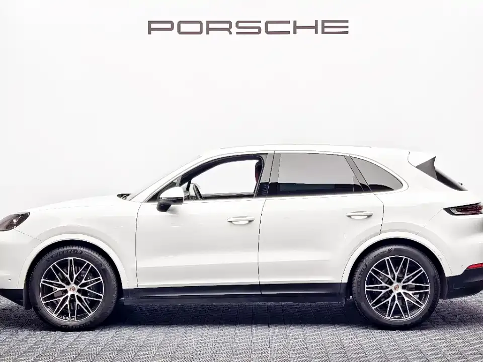 Porsche Cayenne — фото 9