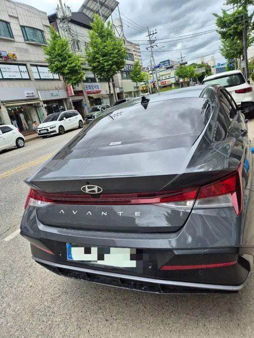 Hyundai AVANTE — фото 1