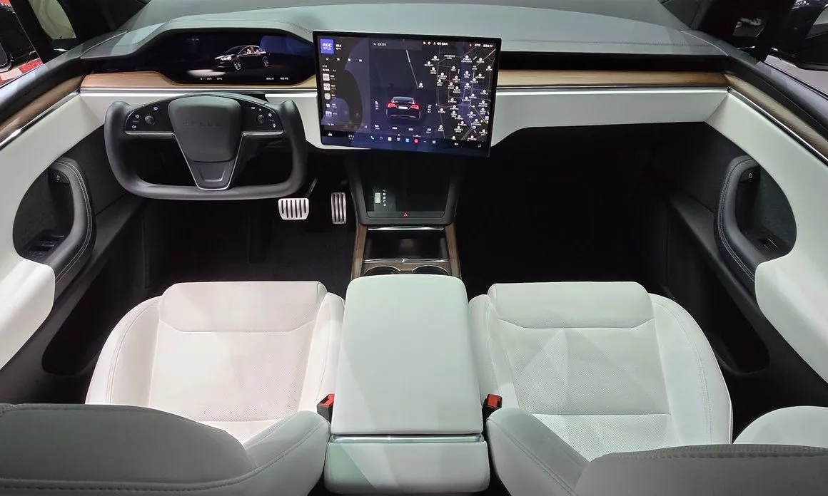 Tesla Model X 2023 из KR, фото 5