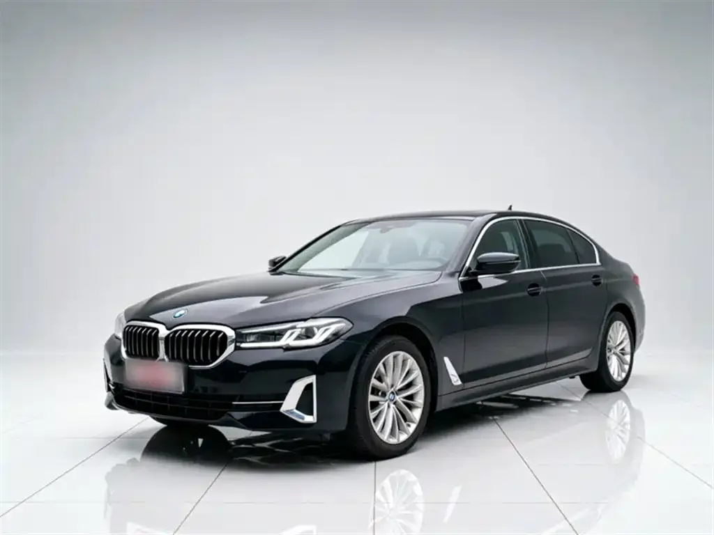 BMW 5 Series — фото 1