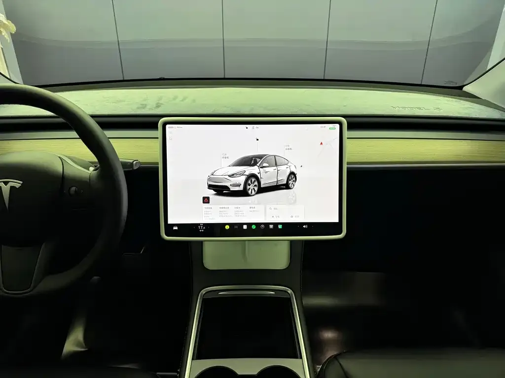 Tesla Model Y — фото 2