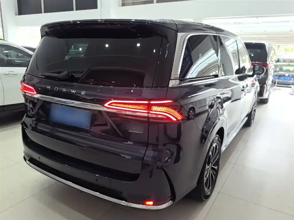 Roewe iMAX8 2021 из CN, фото 9