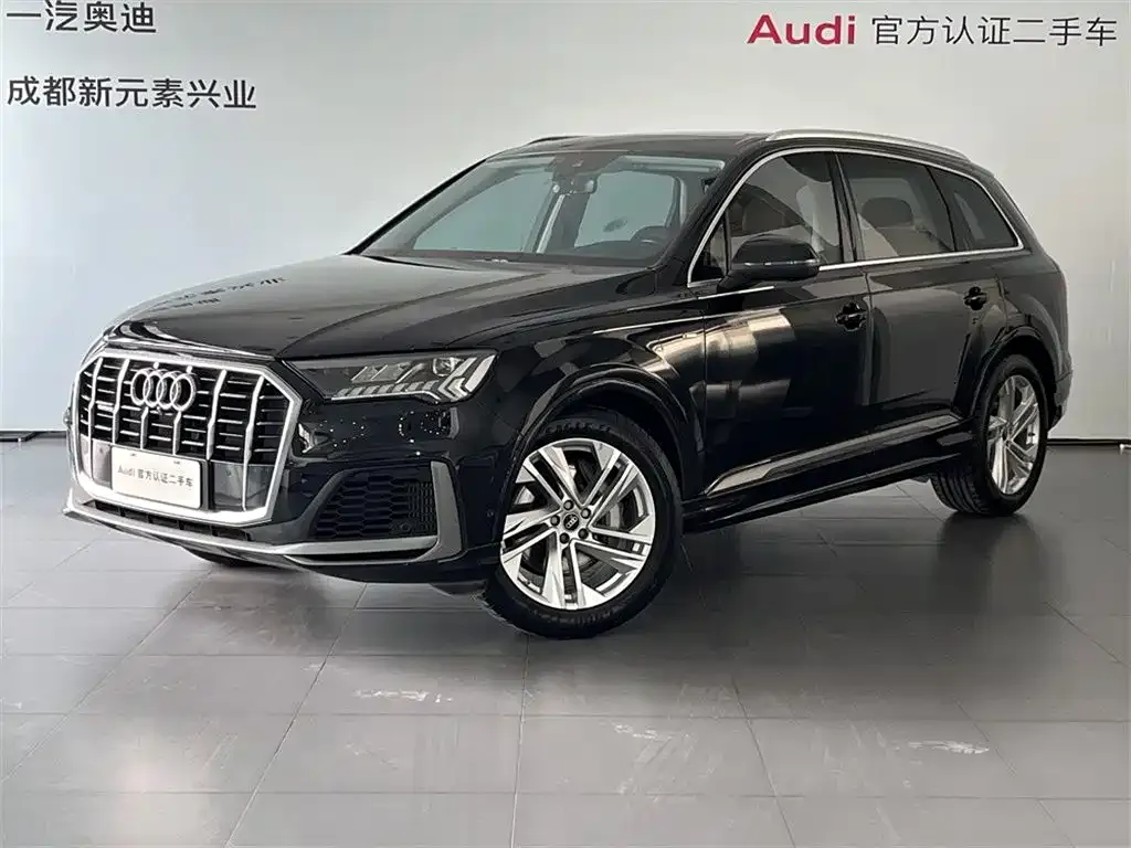 Audi Q7 — фото 1
