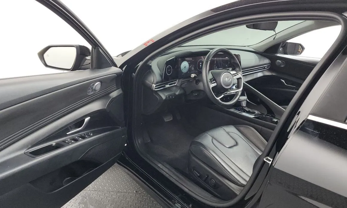 Hyundai AVANTE — фото 9