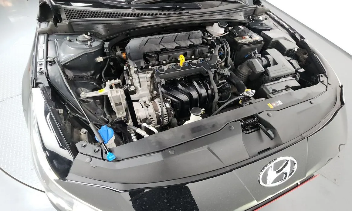Hyundai AVANTE — фото 2