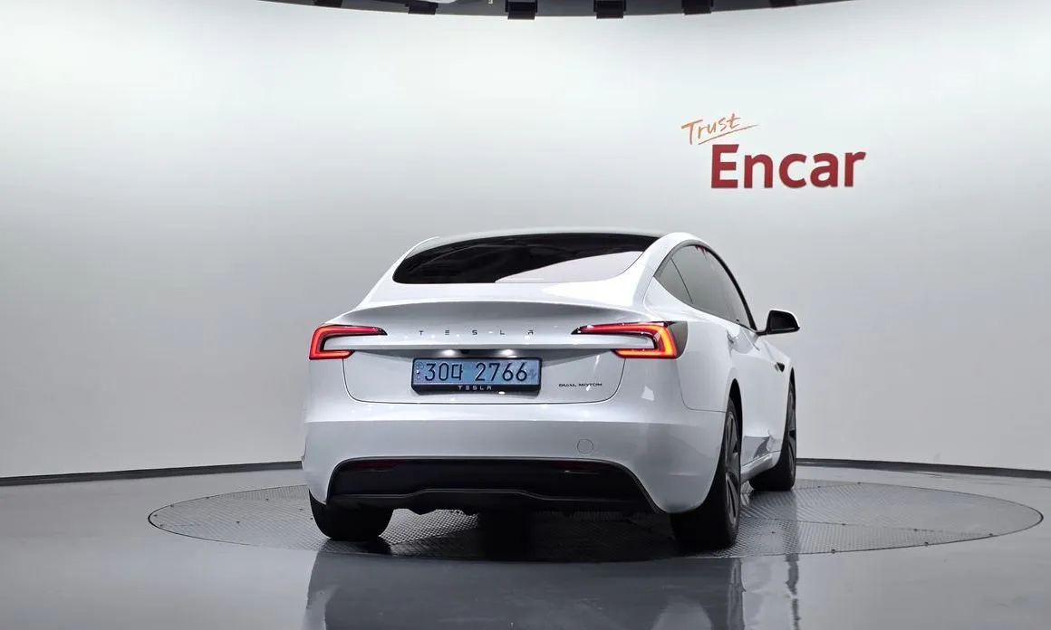 Tesla Model 3 — фото 2