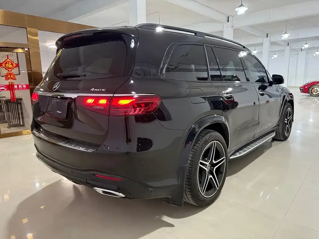 Mercedes-Benz GLS — фото 9