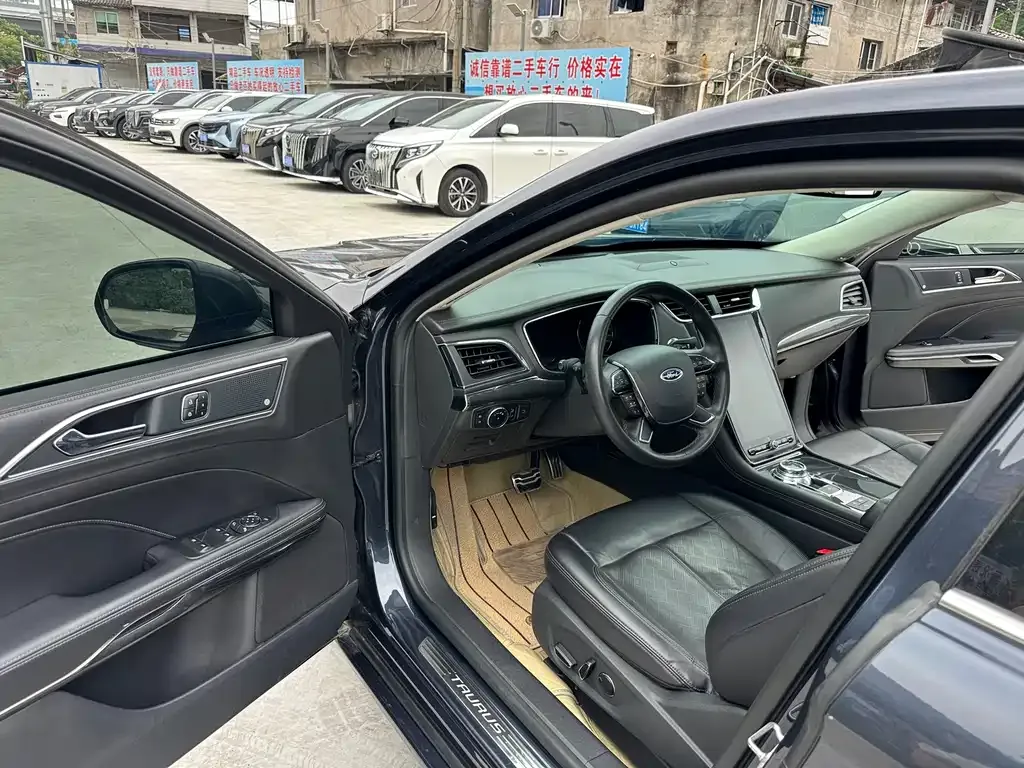 Ford Taurus 2021 из CN, фото 8