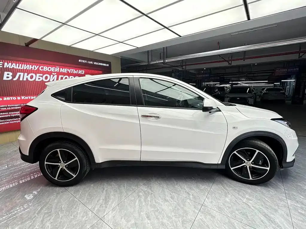 Honda Vezel — фото 10
