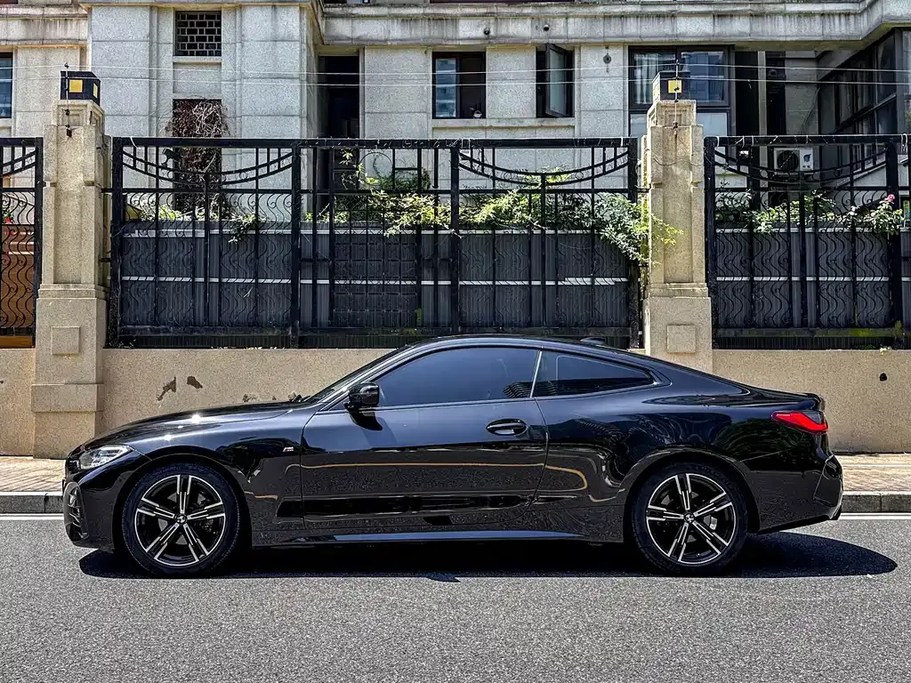 BMW 4 Series 2022 из CN, фото 8