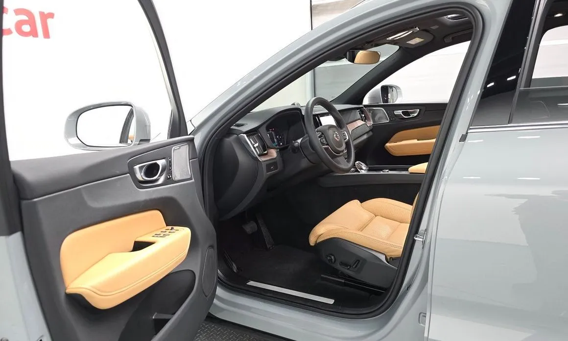 Volvo XC60 2024 из KR, фото 8
