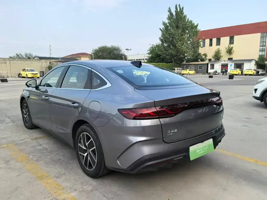 BYD Qin L — фото 6