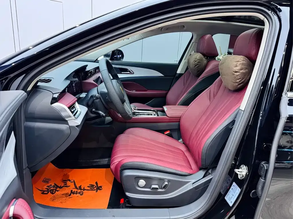 Hongqi H5 PHEV 2025 из CN, фото 10