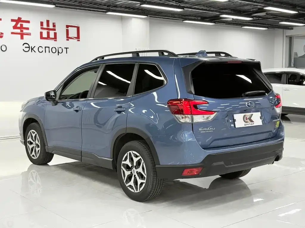 Subaru Forester — фото 6