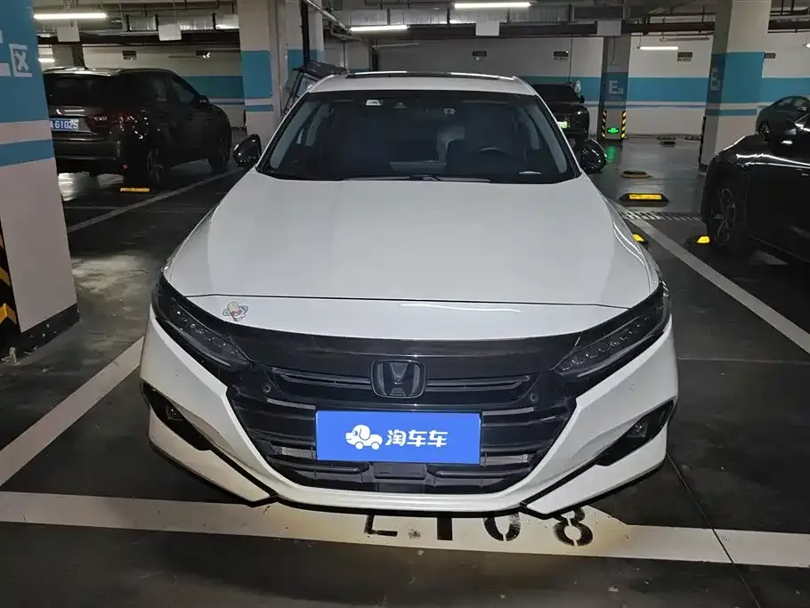 Honda Accord — фото 7