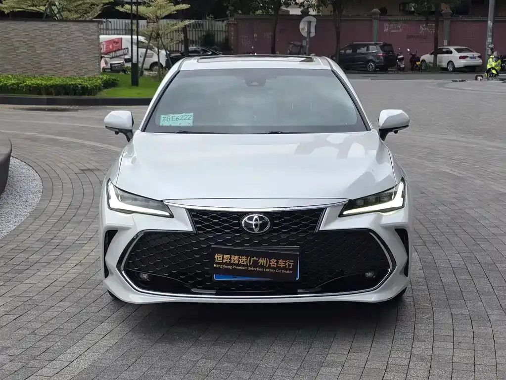 Toyota Avalon — фото 3