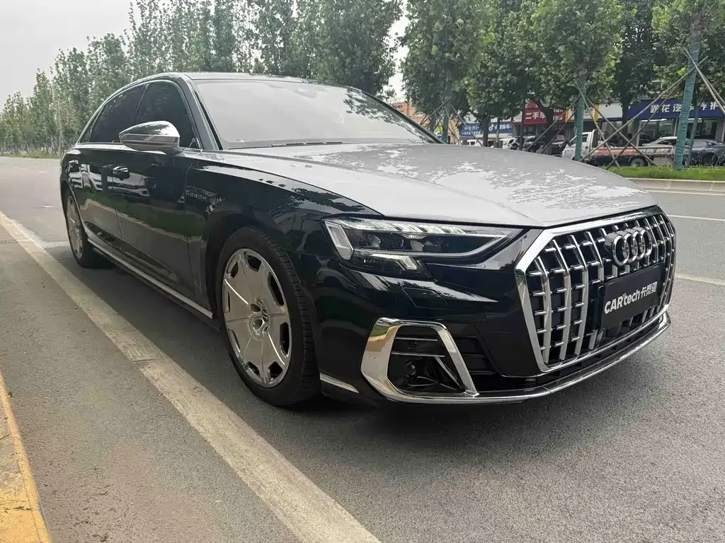 Audi A8 — фото 10