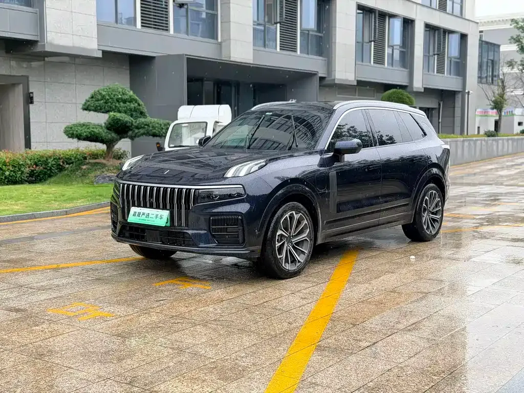 Lynk & Co 09 PHEV