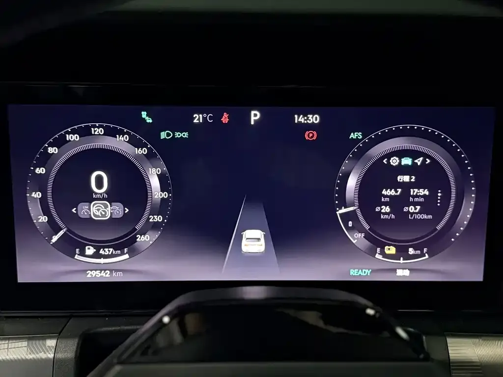Lynk & Co 09 PHEV 2023 из CN, фото 6