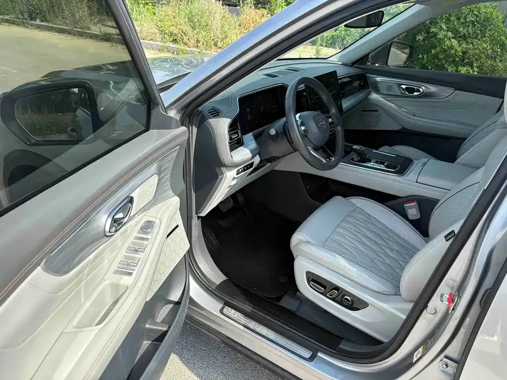 GAC Motor Trumpchi GS8 — фото 7