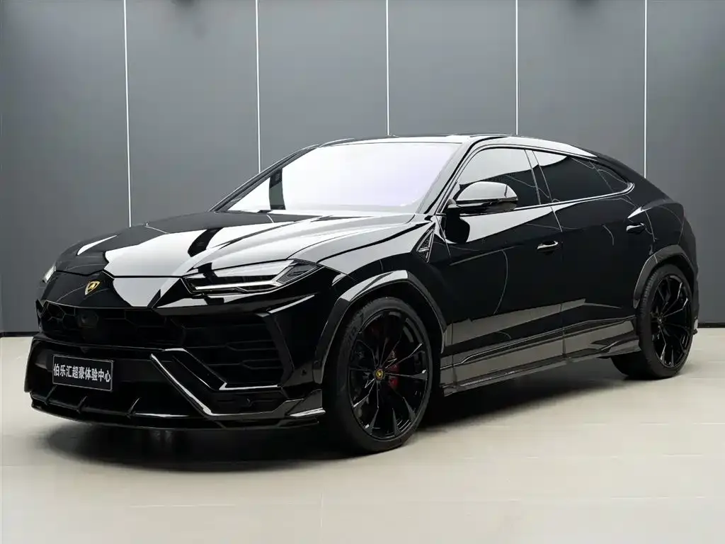 Lamborghini Urus — фото 1