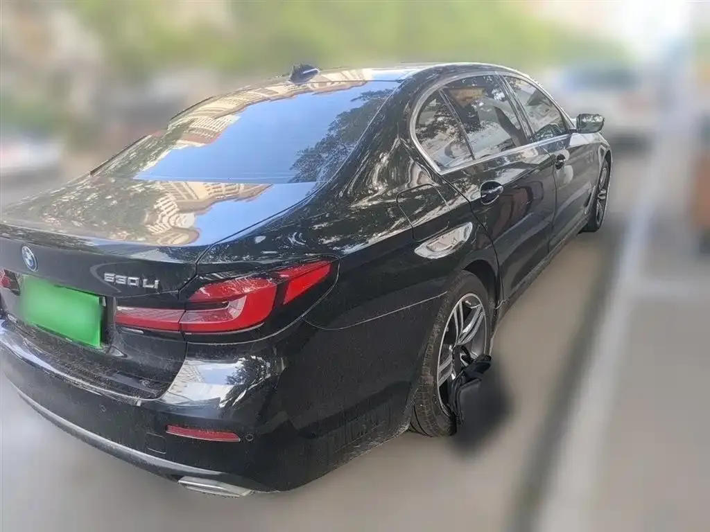 BMW 5 Series — фото 9